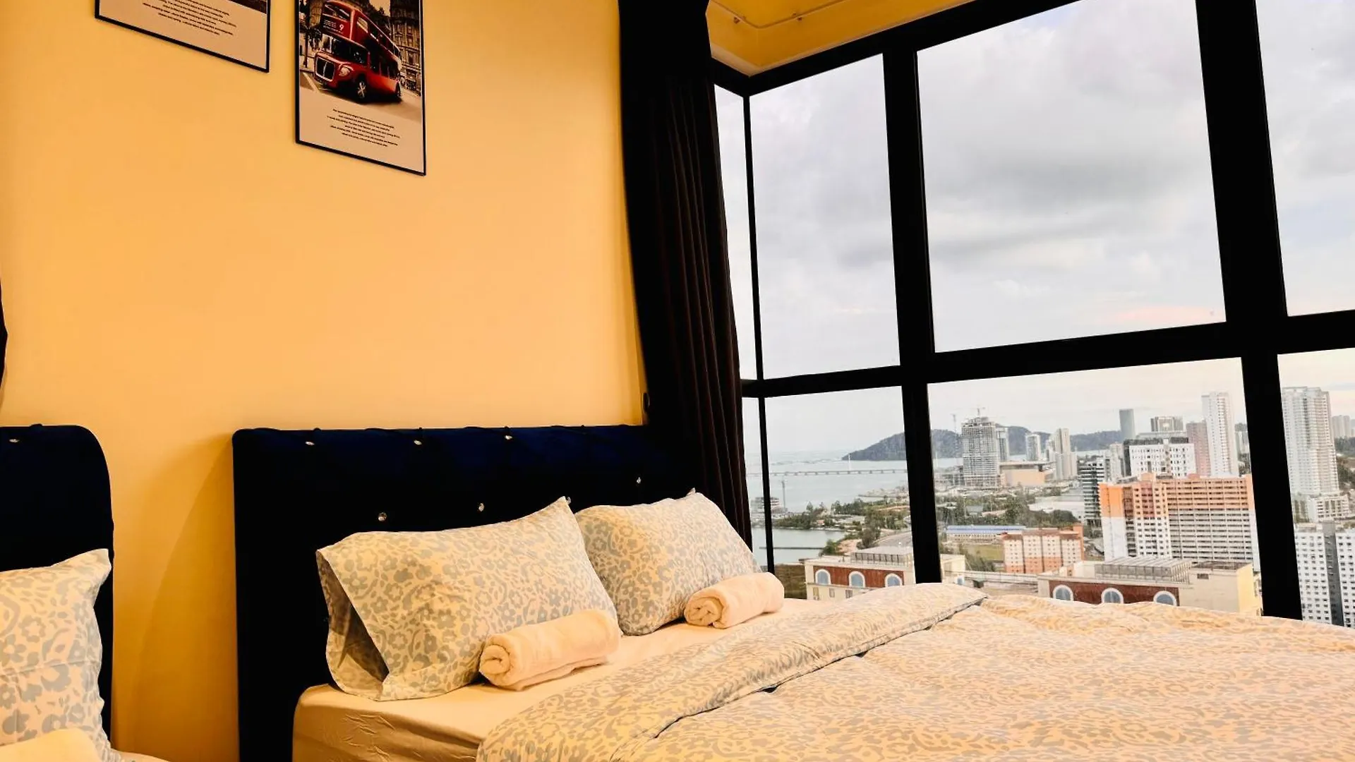 World Premium Apartment 3Br Pool Sea View Netflix Jelutong