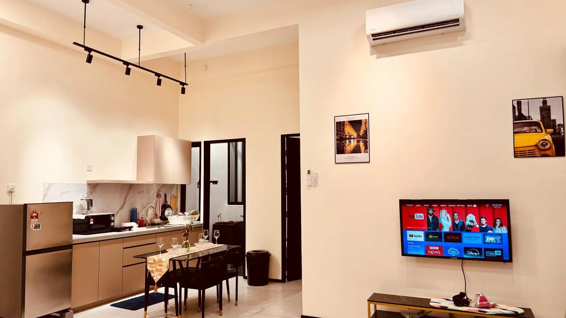 World Premium Apartment 3Br Pool Sea View Netflix Jelutong