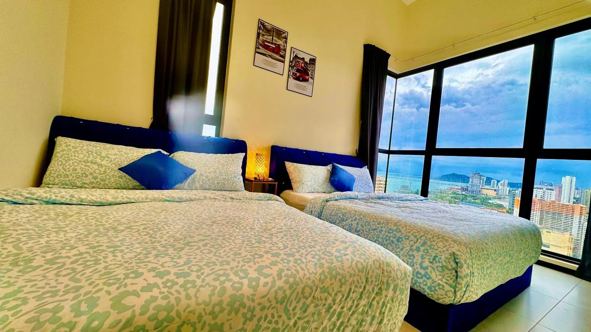 World Premium Apartment 3Br Pool Sea View Netflix Jelutong