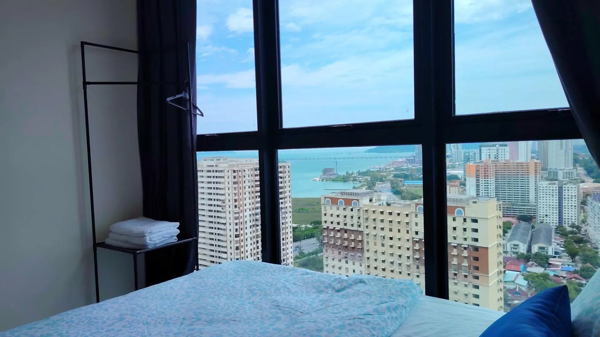 World Premium Apartment 3Br Pool Sea View Netflix Jelutong Malaisie