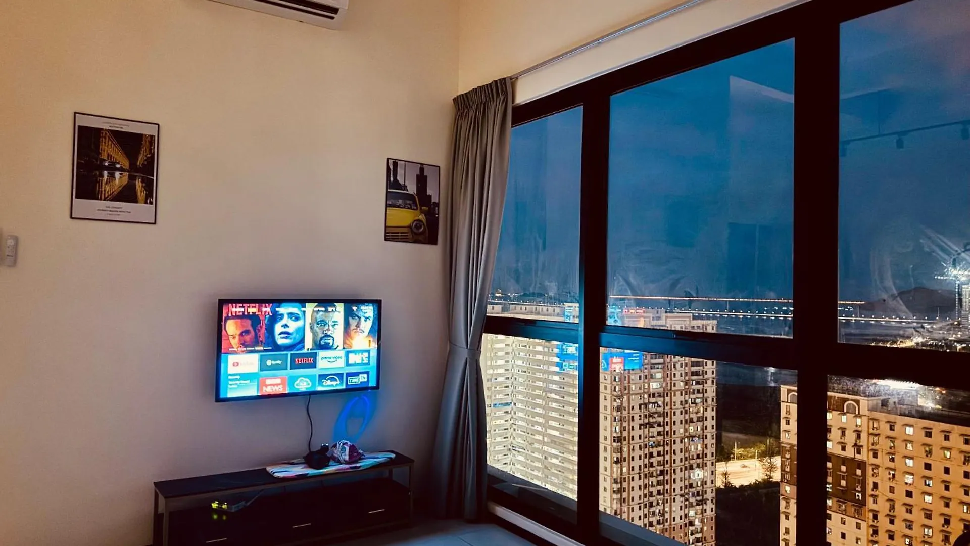 World Premium Apartment 3Br Pool Sea View Netflix Jelutong