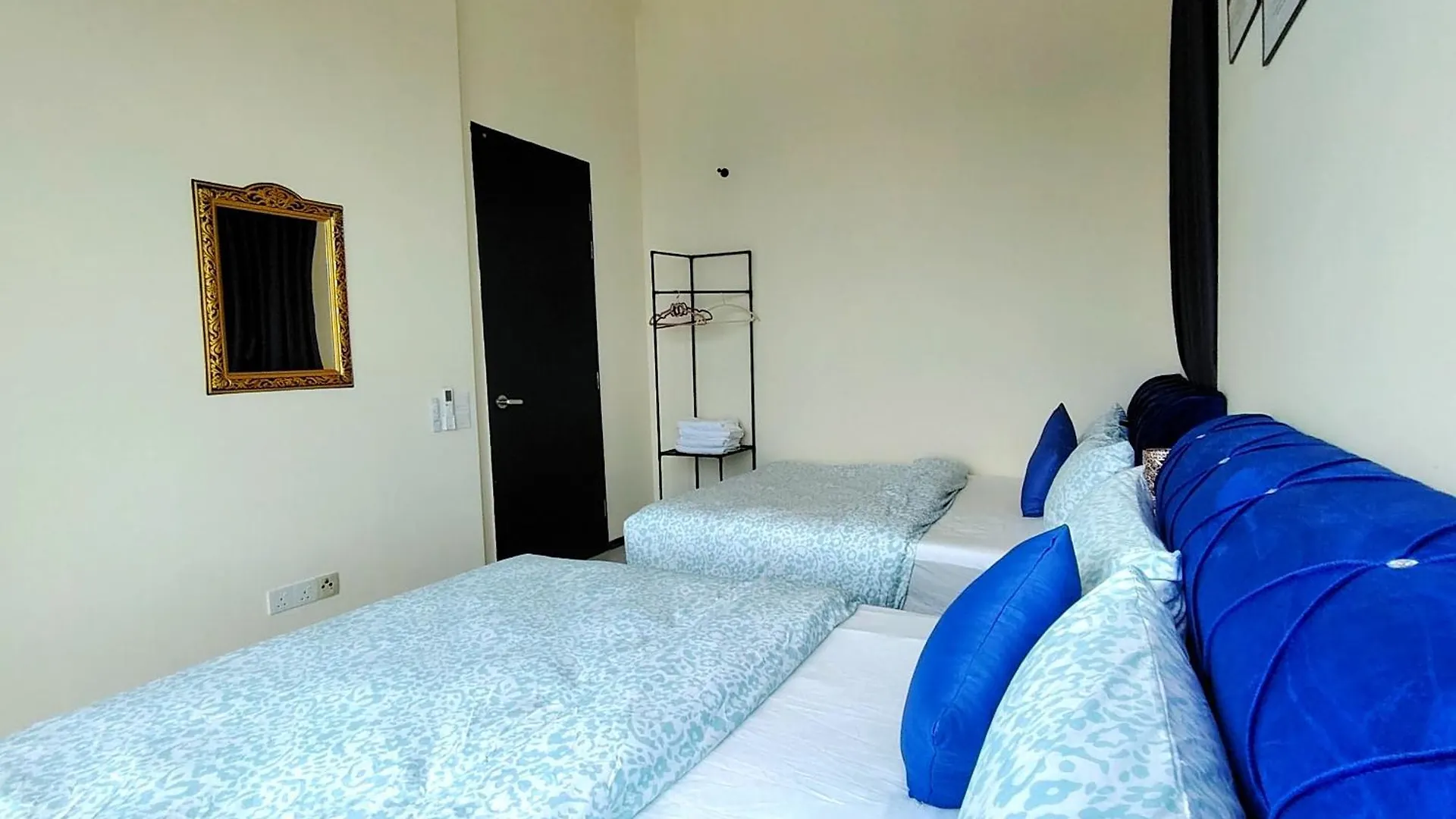 World Premium Apartment 3Br Pool Sea View Netflix Jelutong