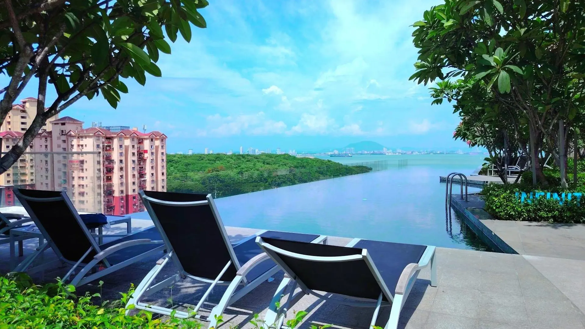 World Premium Apartment 3Br Pool Sea View Netflix Jelutong Malaisie