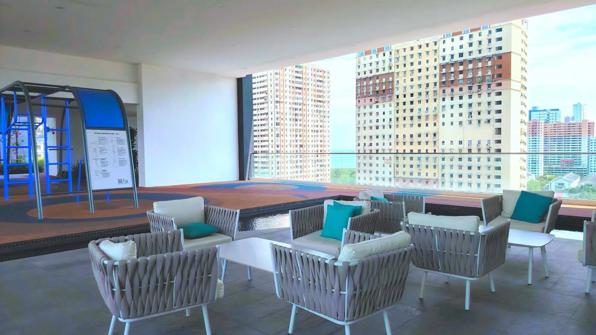 World Premium Apartment 3Br Pool Sea View Netflix Jelutong